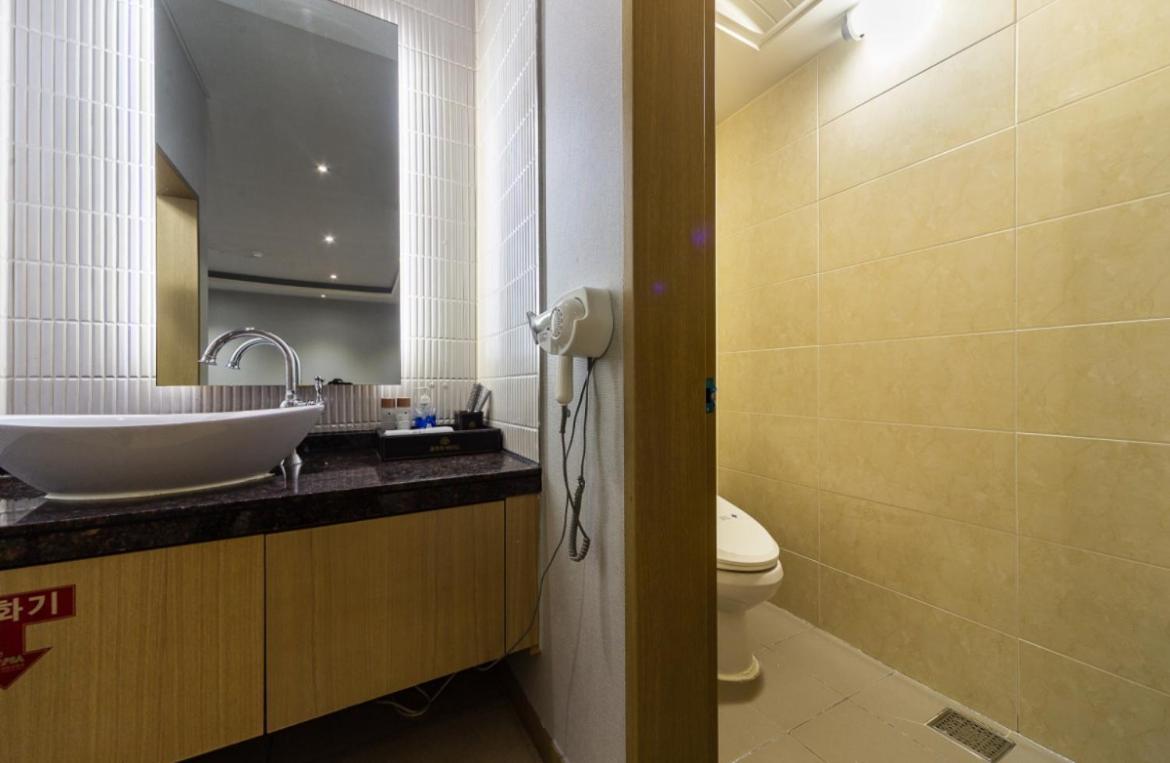 Gallery Hotel غوانغجو المظهر الخارجي الصورة